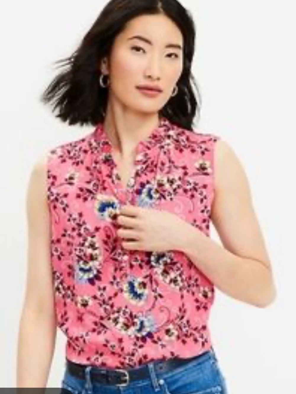 Loft Sleeveless Floral Mixed Media Top V Neck Size M NWT